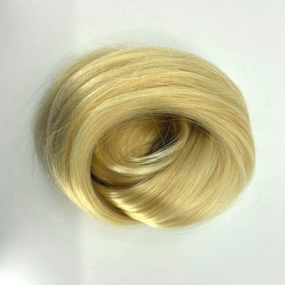 Glam Seamless Invisi-Clip Hair Extensions #613 Bleach Blonde 7 Wefts 24" 180g
